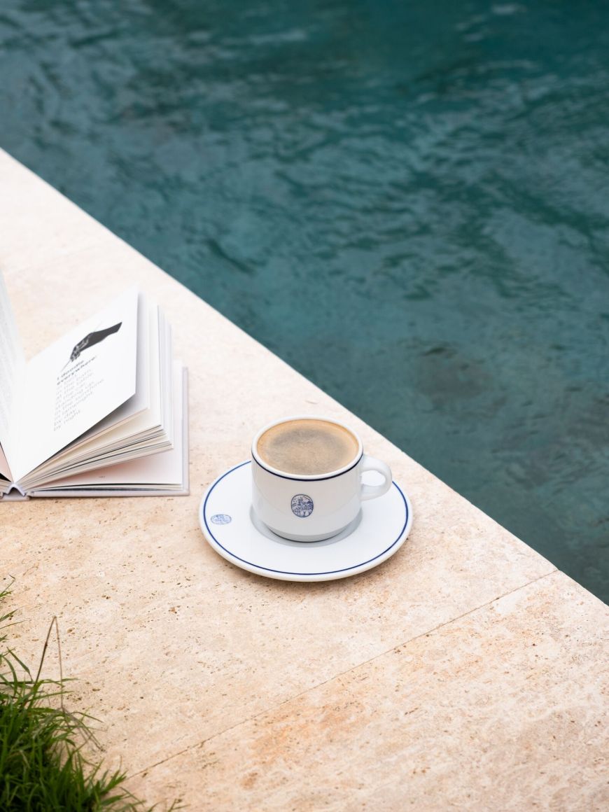 Pool coffee